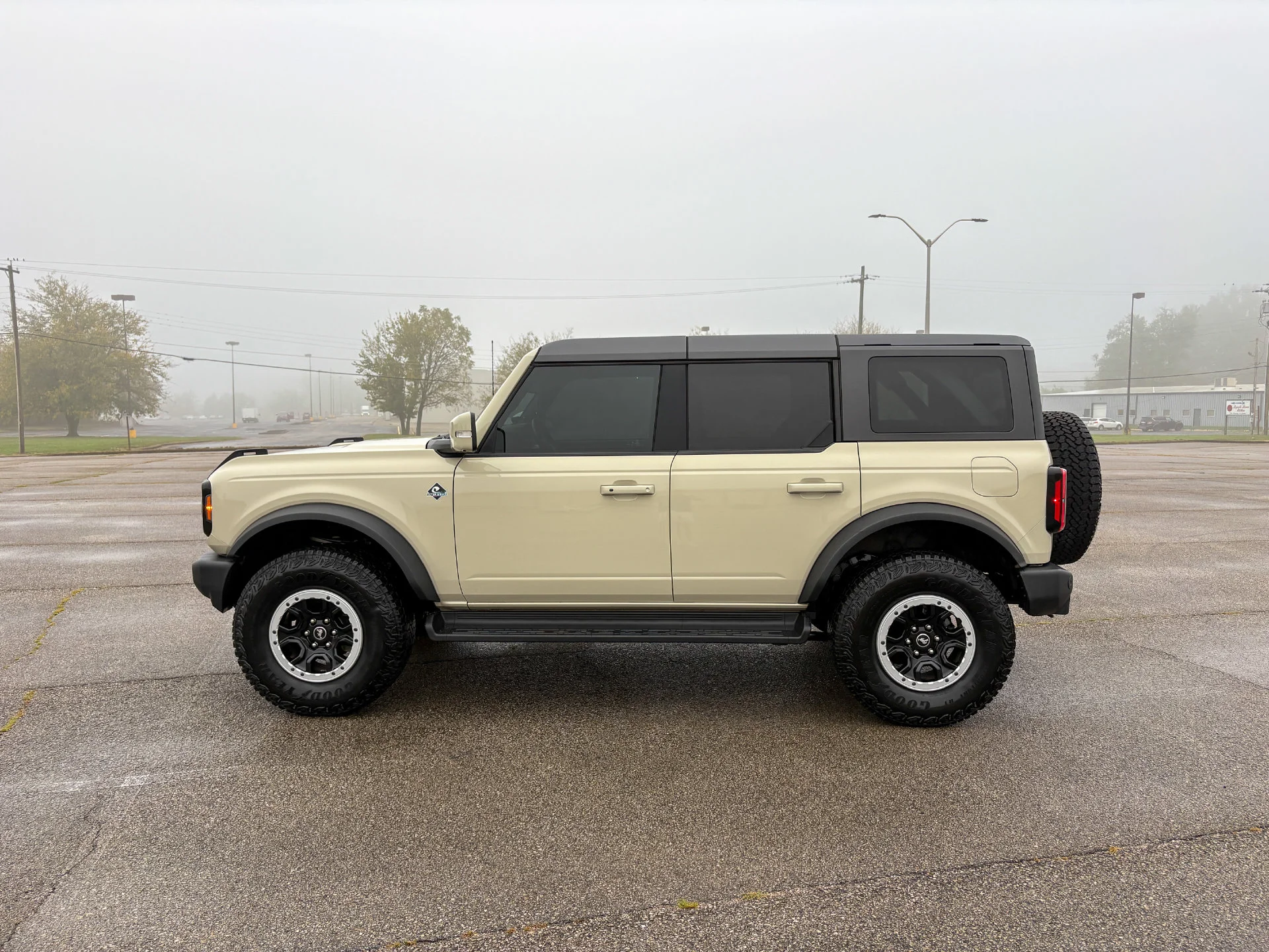 Used 2025 Beige Ford Outer Banks image 6