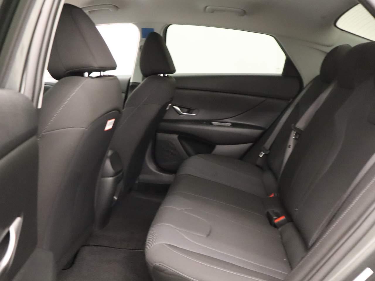 New 2026 Amazon Gray Pearl Hyundai SE image 15