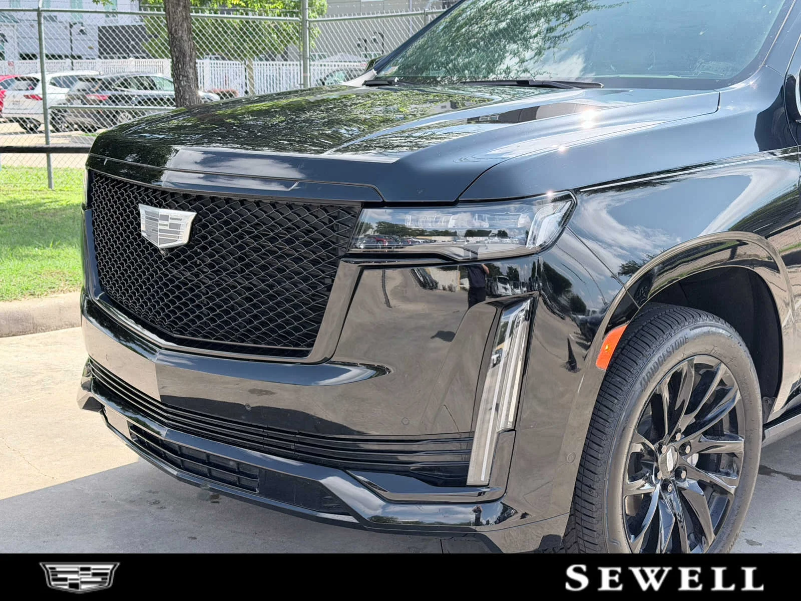 2024 Cadillac Escalade 4WD Sport's photo