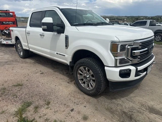 Used 2021  Ford Limited image 2