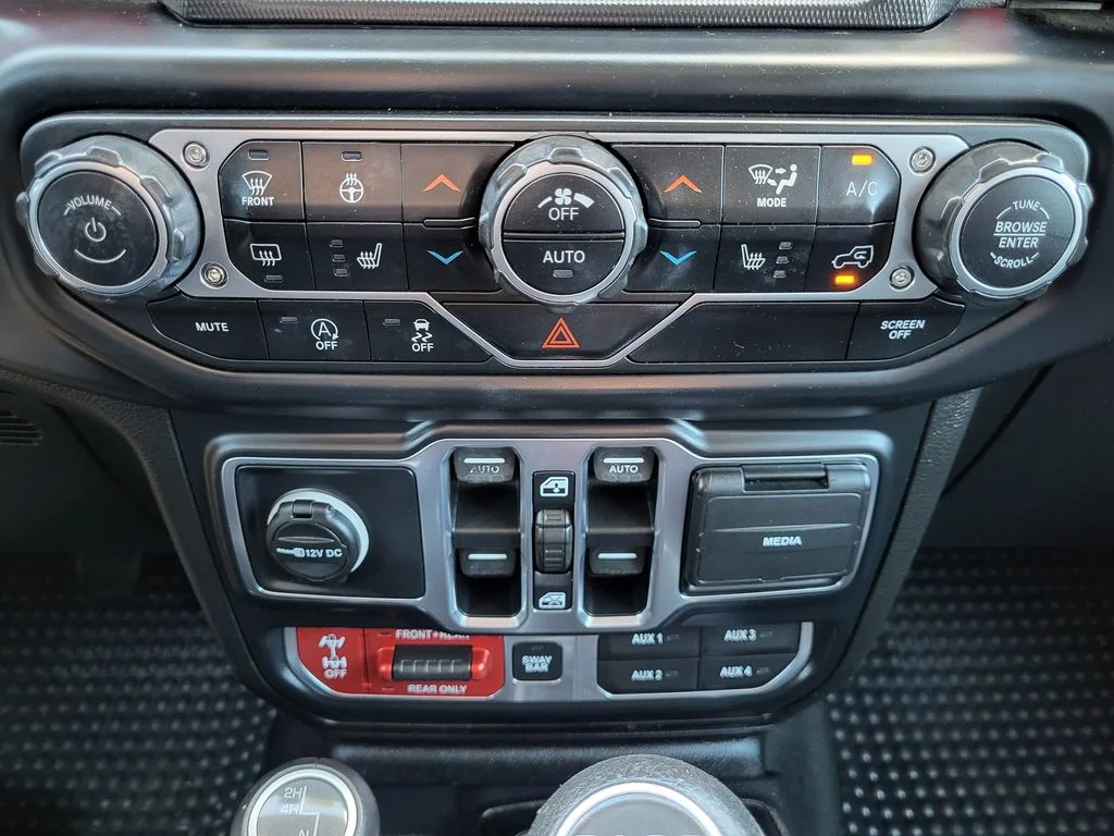 Used 2019 White Jeep Rubicon image 15