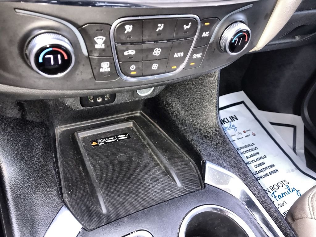 Used 2023 White Chevrolet LT image 17