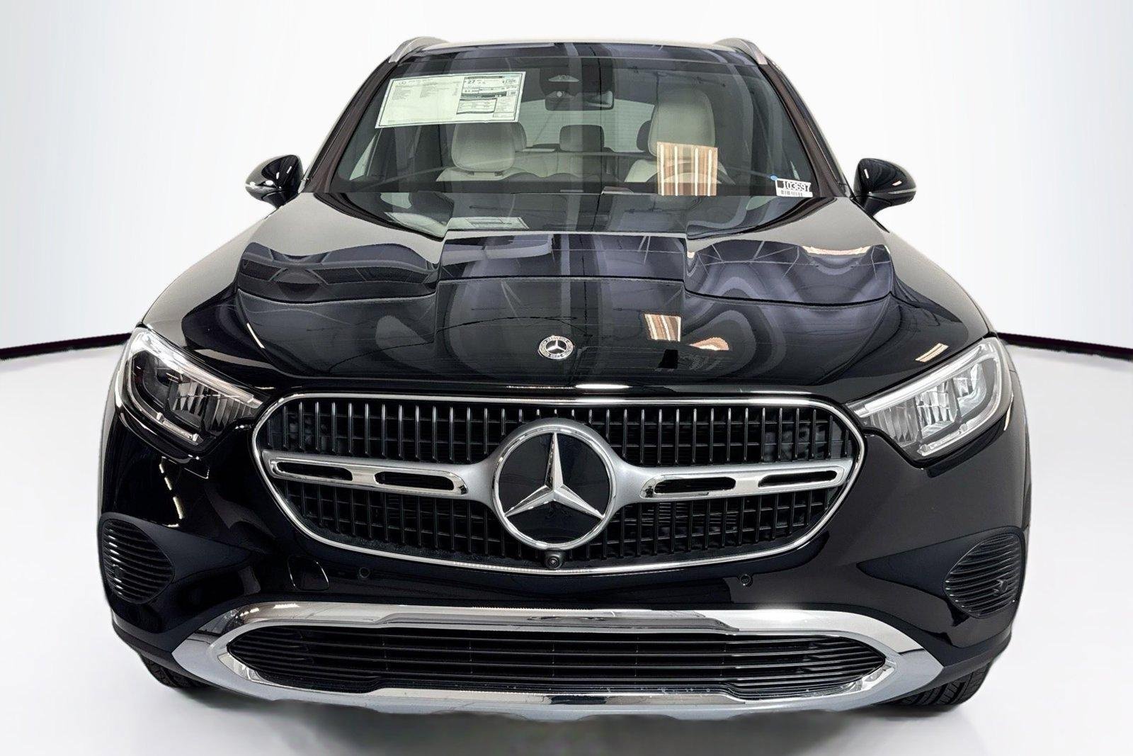 New 2026 Black Mercedes-Benz GLC 300 image 2