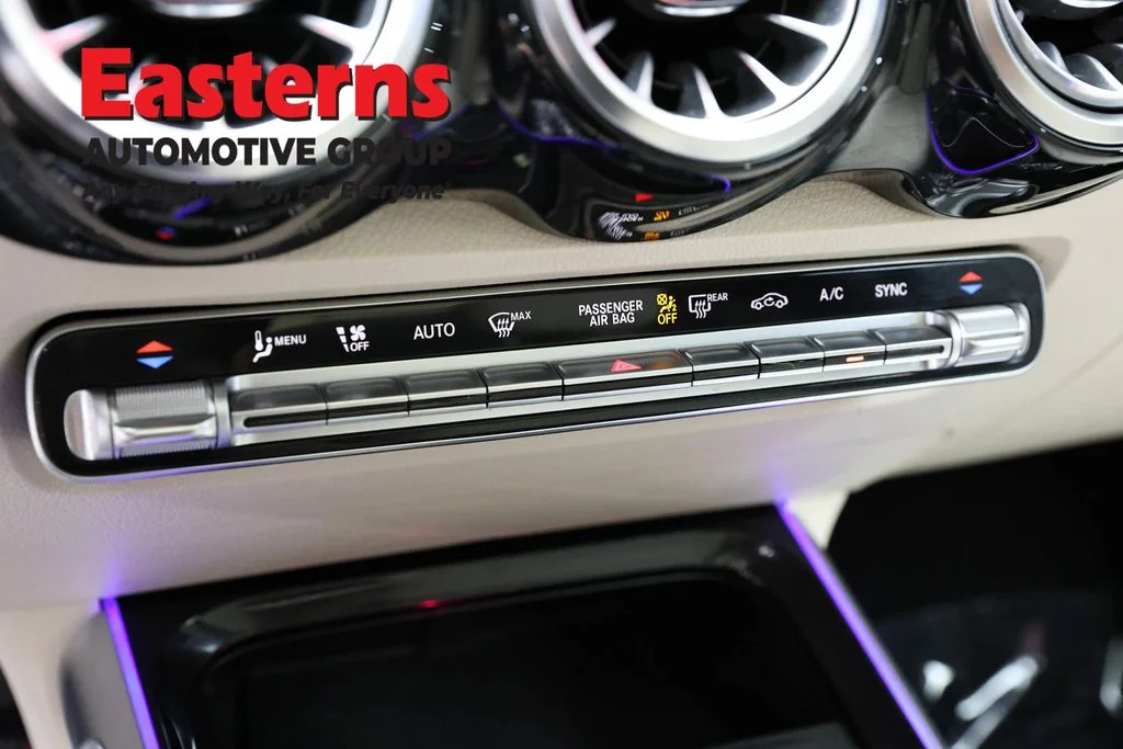 Used 2022 Black Mercedes-Benz GLB 250 image 18