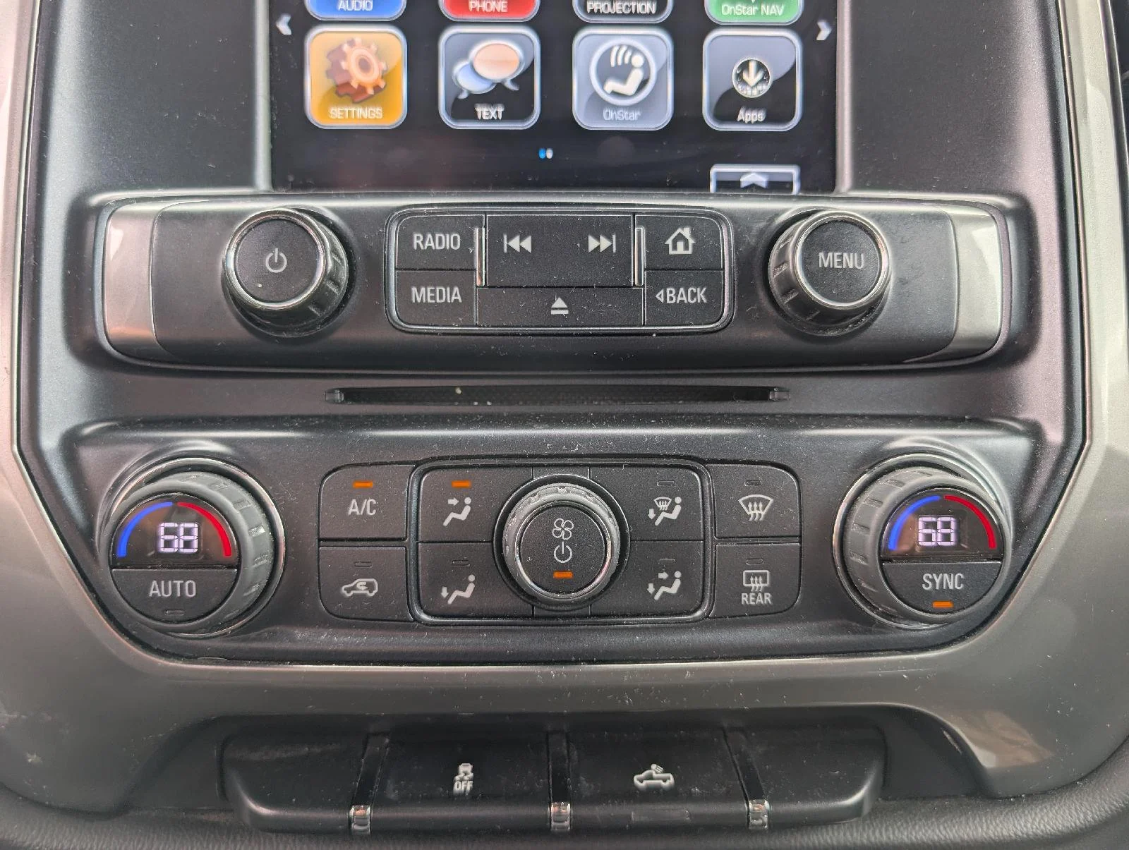 Used 2018 CAJUN RED TINTCOAT Chevrolet LT image 16