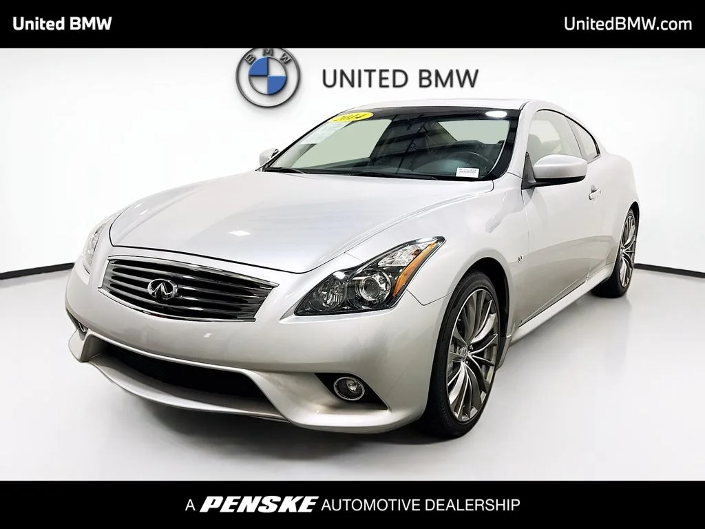 2014 INFINITI Q60's photo