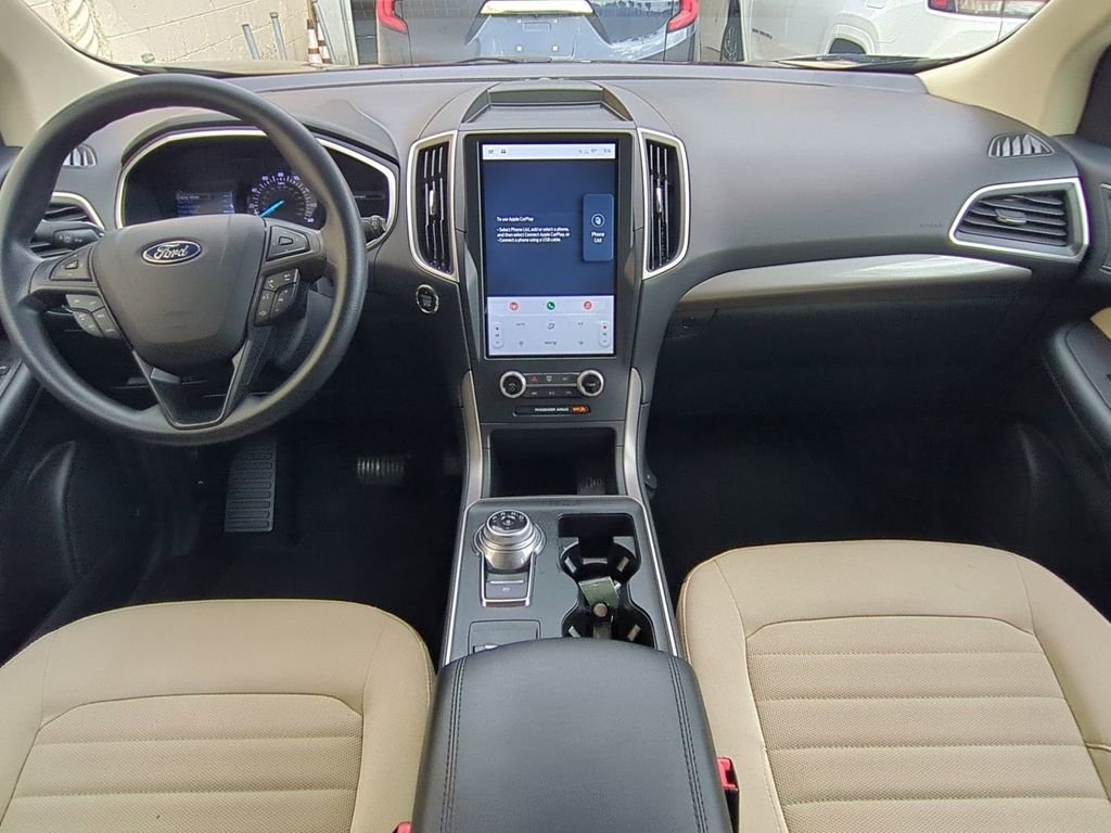 2021 Ford Edge SE - Photo 17