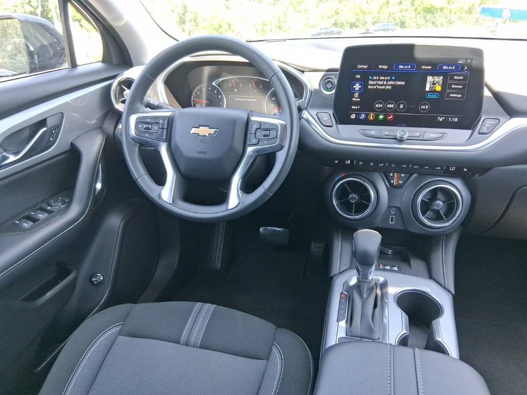 Photo 12