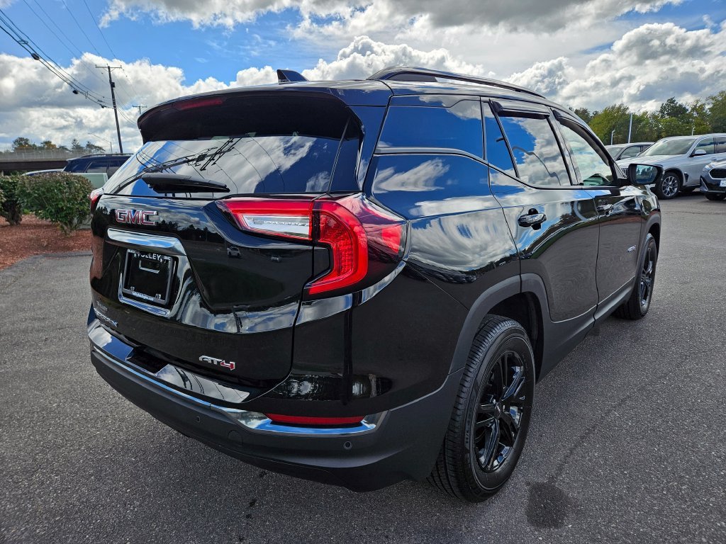 2024 GMC Terrain AT4 - Photo 7
