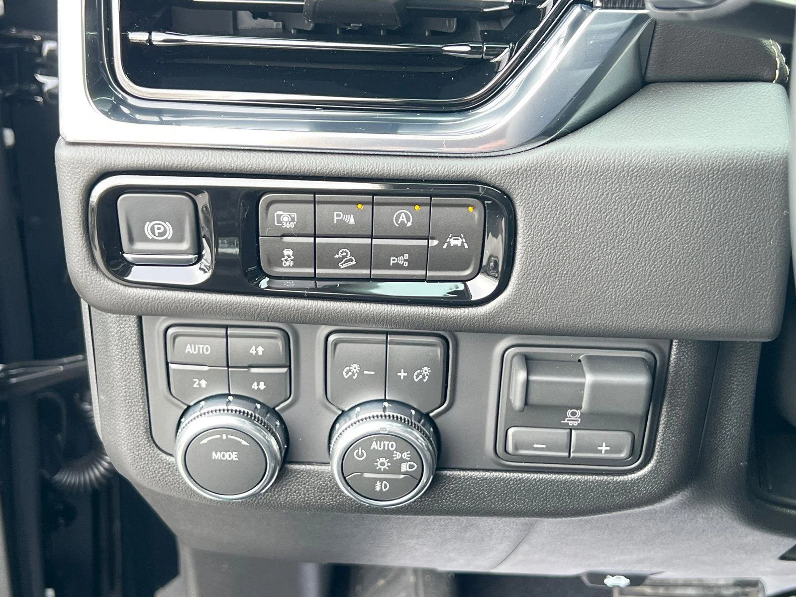 2026 GMC Yukon Elevation - Photo 30