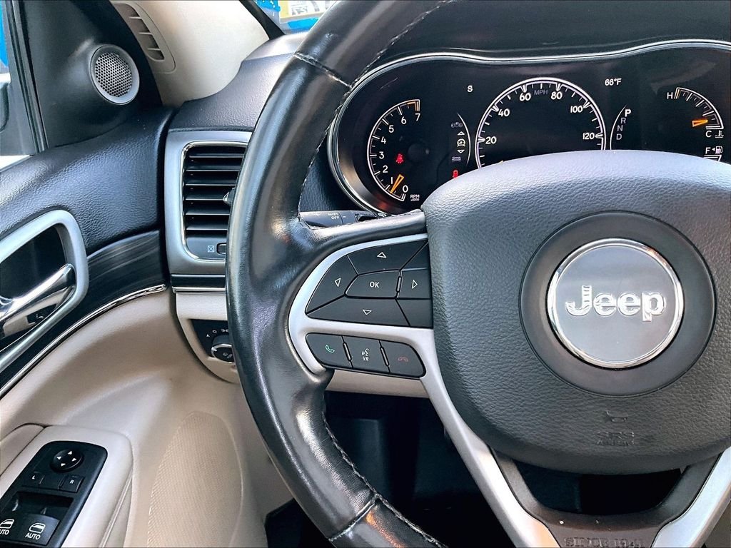Used 2021 Diamond Black Crystal Pearlcoat Jeep Limited image 23