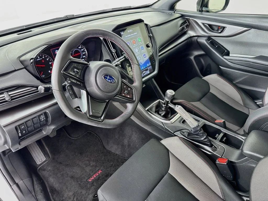 Used 2024 White Subaru Base image 9