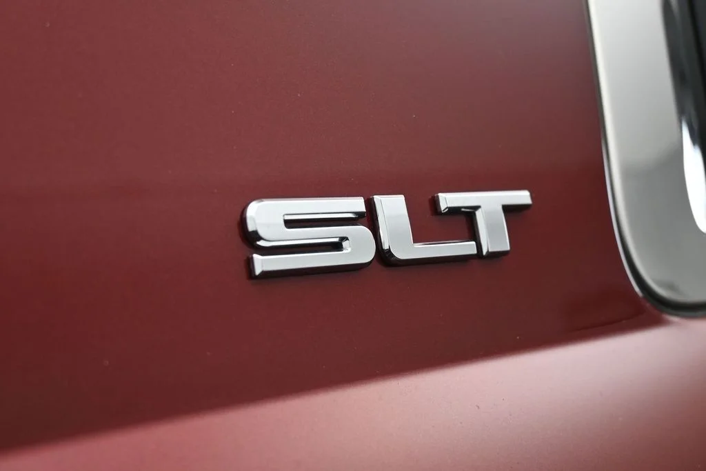 Used 2019 Crimson Red Tintcoat GMC SLT image 41