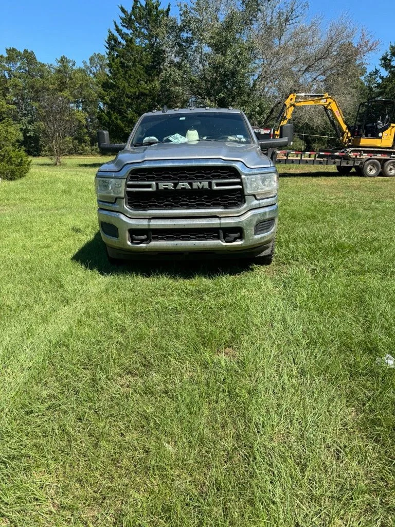 Used 2022 Silver Ram Tradesman image 8