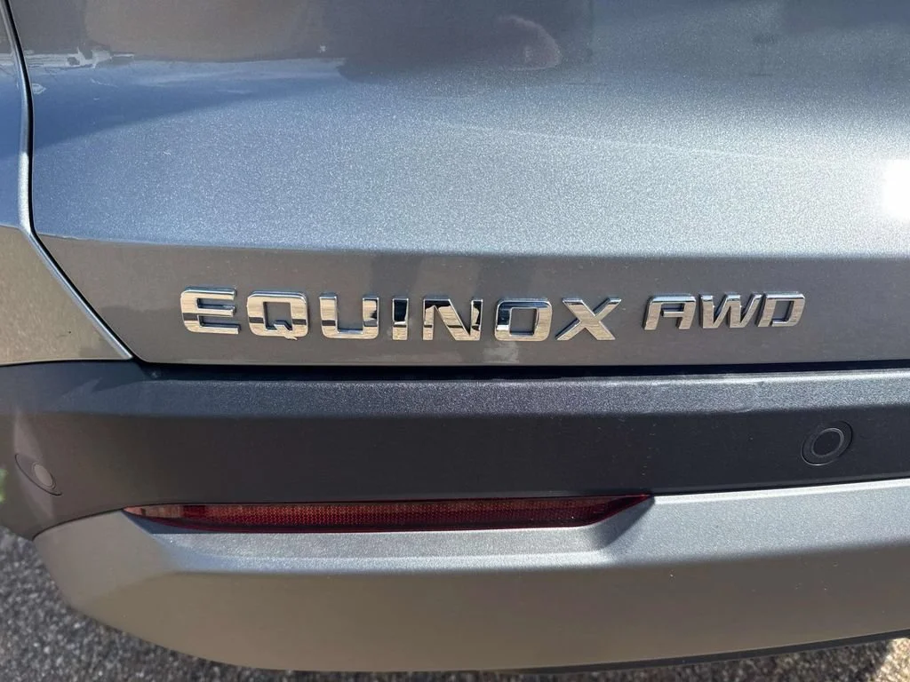 2026 Chevrolet Equinox LT - Photo 12