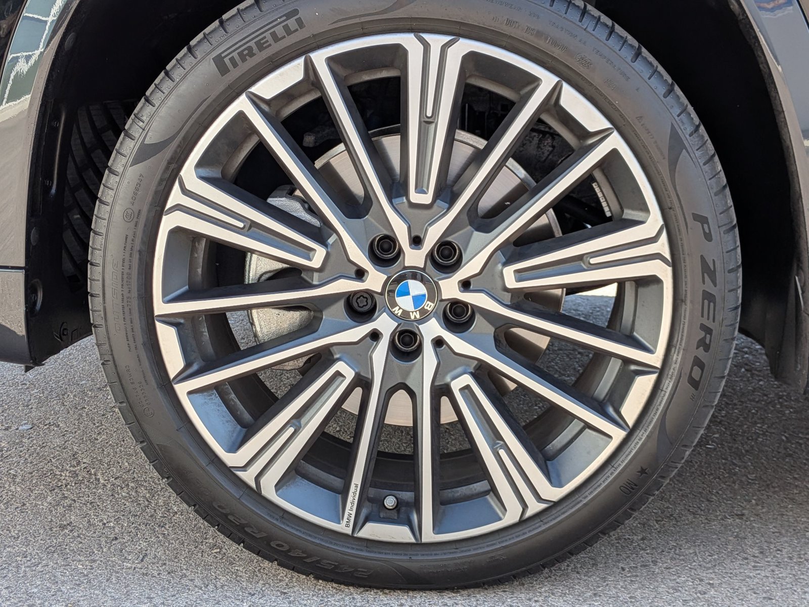 Used 2026 Jet Black BMW xDrive28i image 23