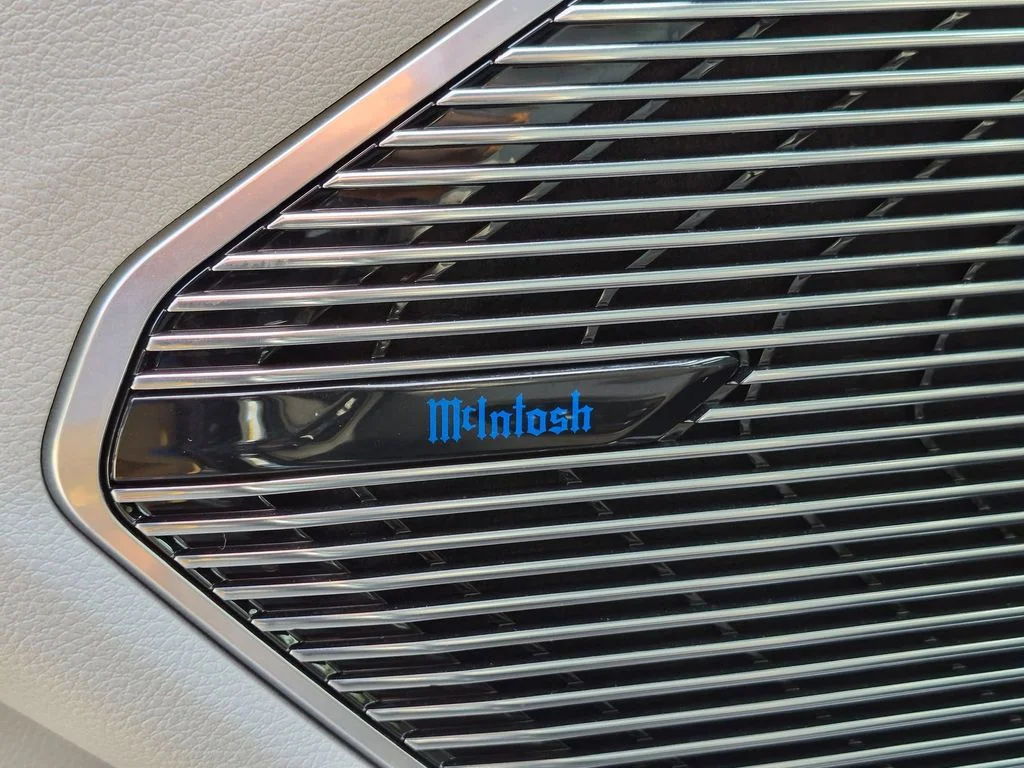 Used 2022 Gray Jeep Overland image 14