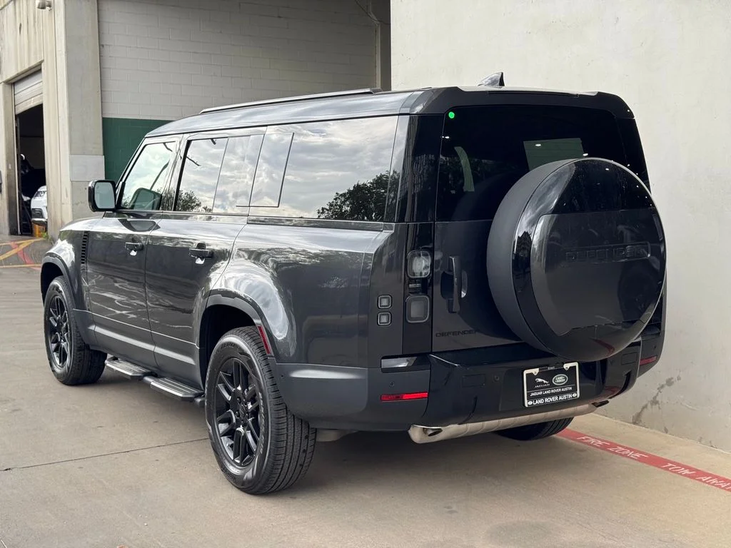 New 2026 Carpathian Grey Prem Met Land Rover S image 6