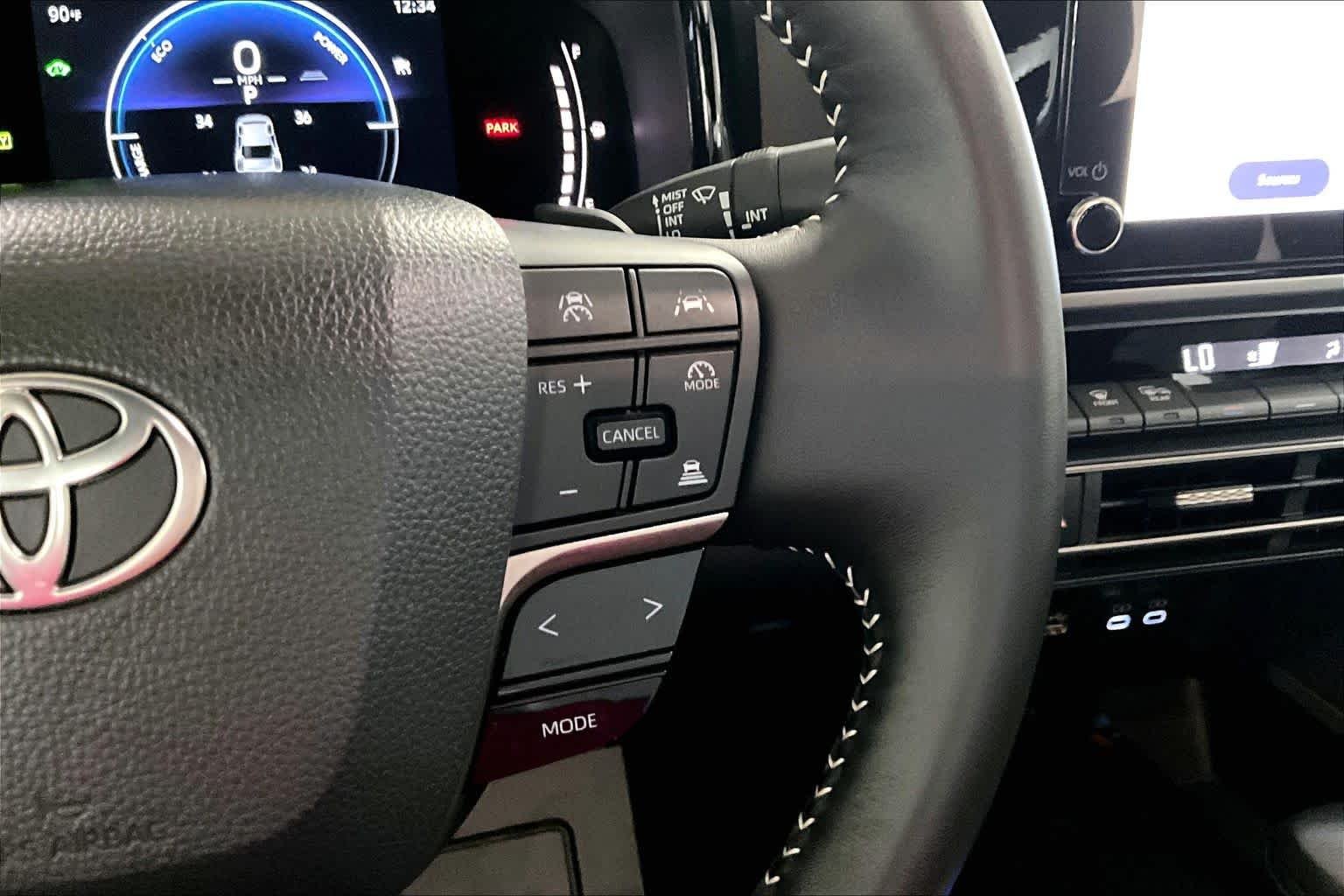 Used 2026 UNDERGROUND Toyota SE image 24