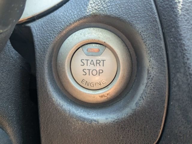 Used 2011 White Nissan SV image 31