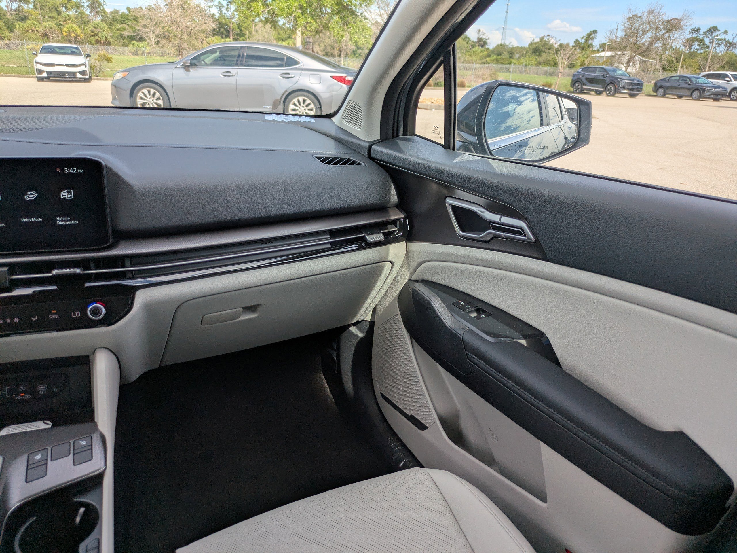 New 2026 Gravity Gray Kia EX image 21