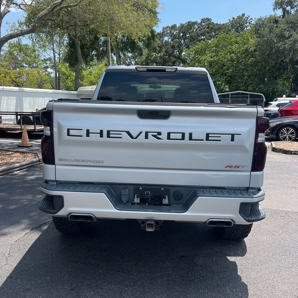 Used 2019 Silver Chevrolet RST image 4