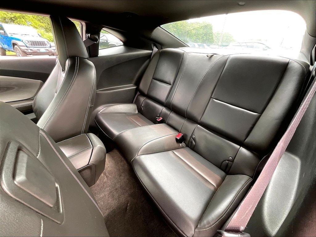 Used 2015 Red Chevrolet 2LT image 14