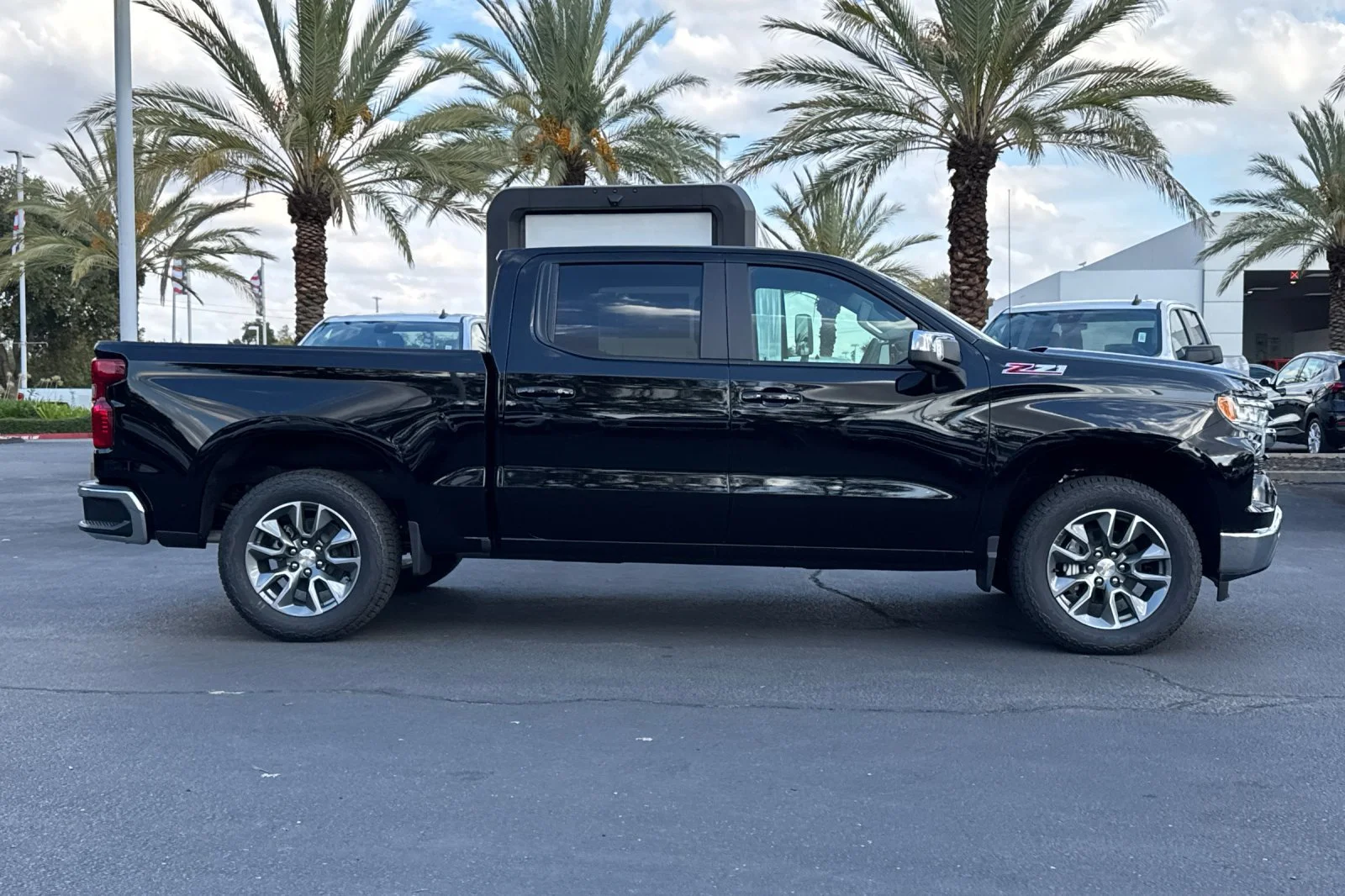 2026 Chevrolet Silverado 1500 LT view 2