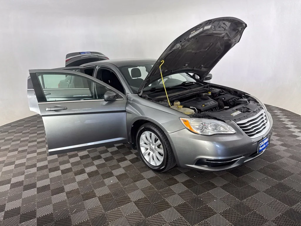 Used 2012 Gray Chrysler Touring image 13