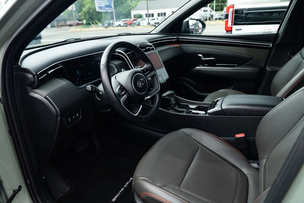 Used 2024 Green Hyundai Limited image 19