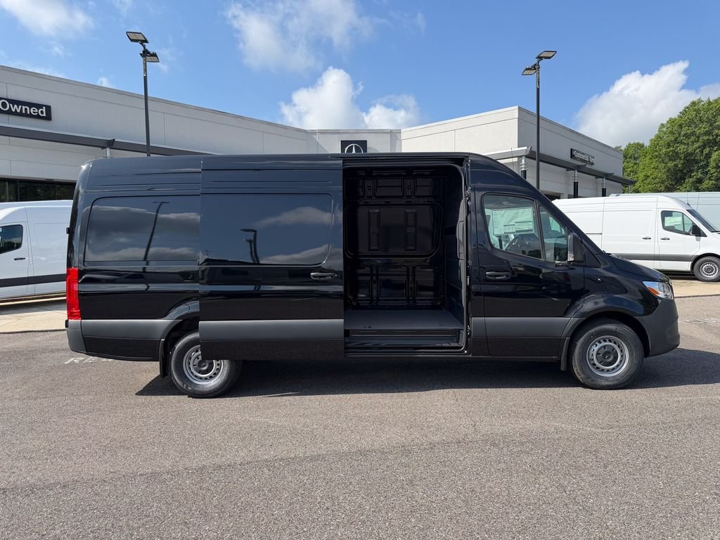 New 2026 Jet Black Mercedes-Benz Cargo 170 WB image 25