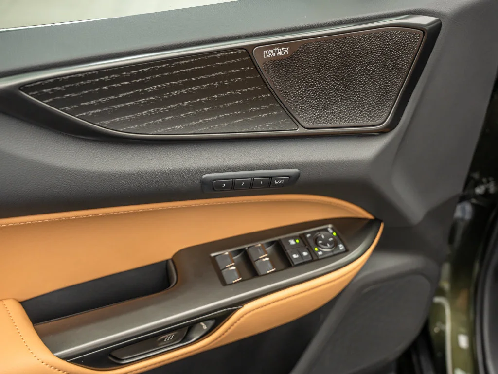 New 2026 Nori Green Pearl Lexus LUXURY AWD image 17
