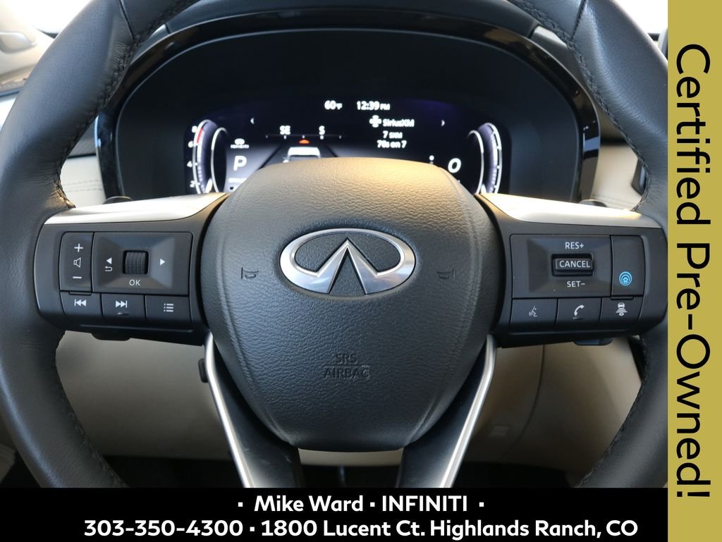 Certified Used 2025 White INFINITI LUXE image 9