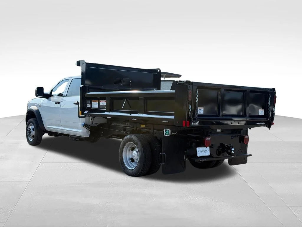 New 2026 Bright White Clear-Coat Exterior Paint RAM Tradesman image 3