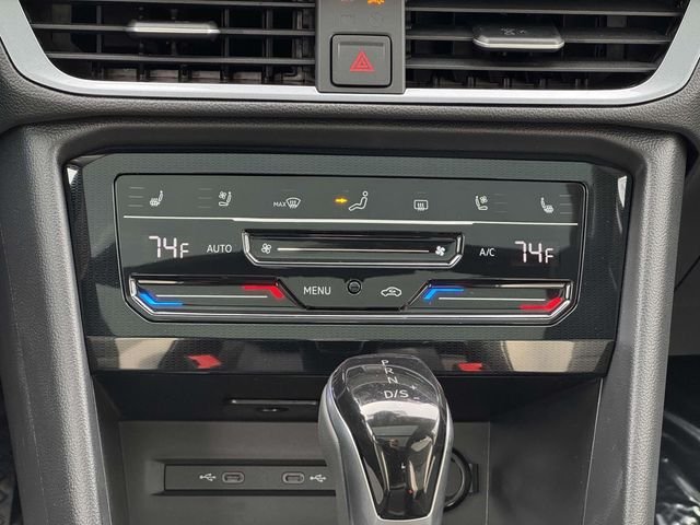 2025 Volkswagen Taos SEL - Photo 6