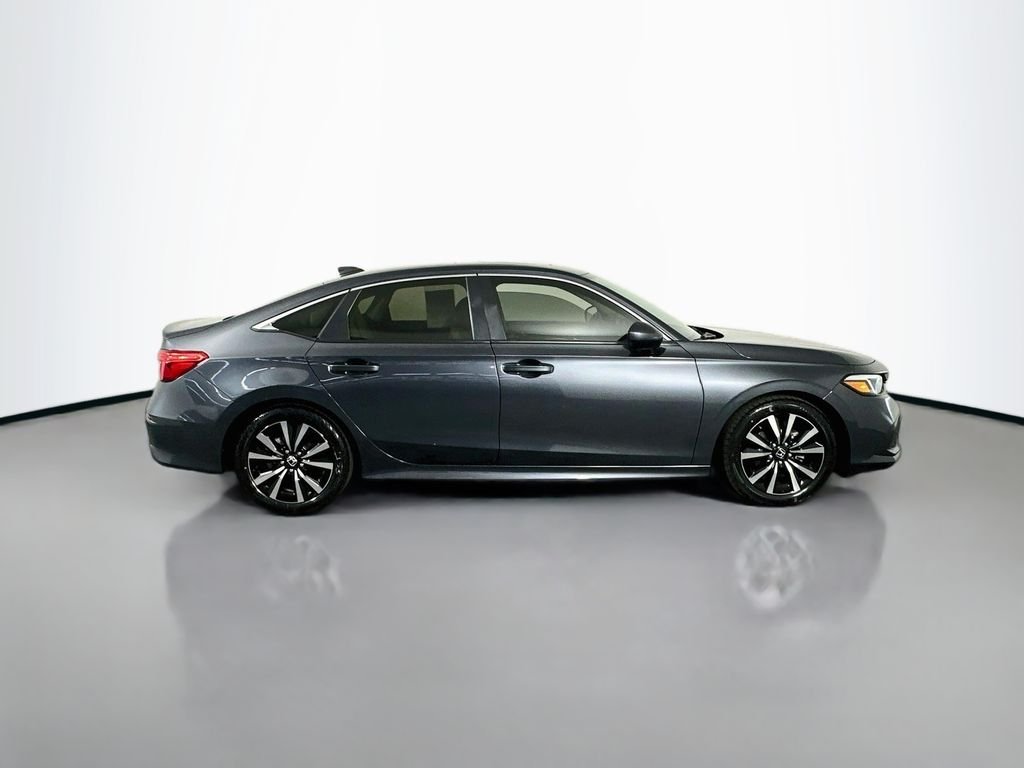 Used 2022  Honda EX image 9