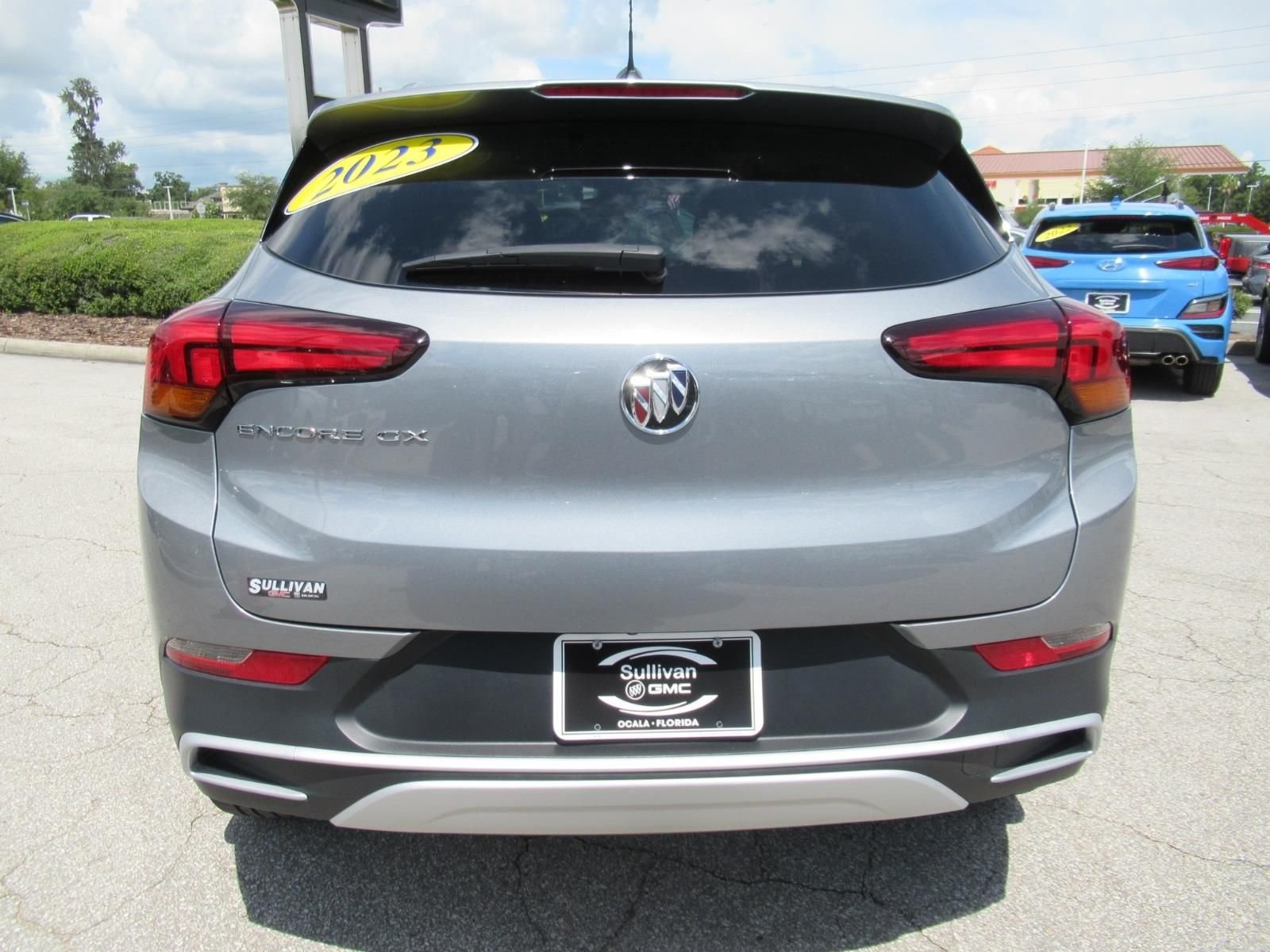 Used 2023 Gray Buick Select image 6