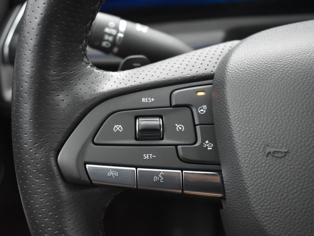 2024 CADILLAC XT4 - Image 15