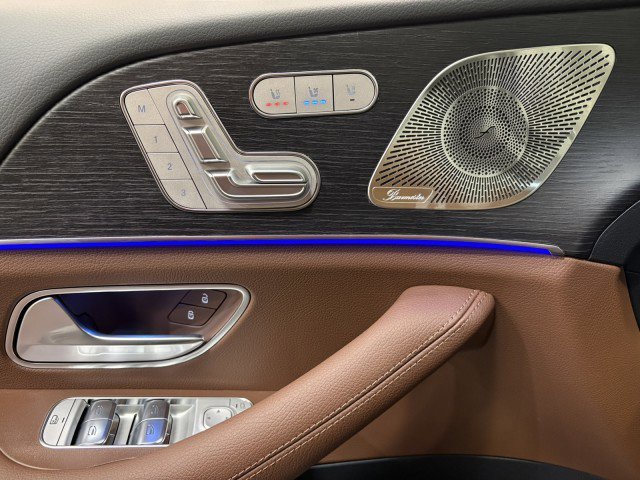 New 2026 MANUFAKTUR Alpine Grey Mercedes-Benz  image 32