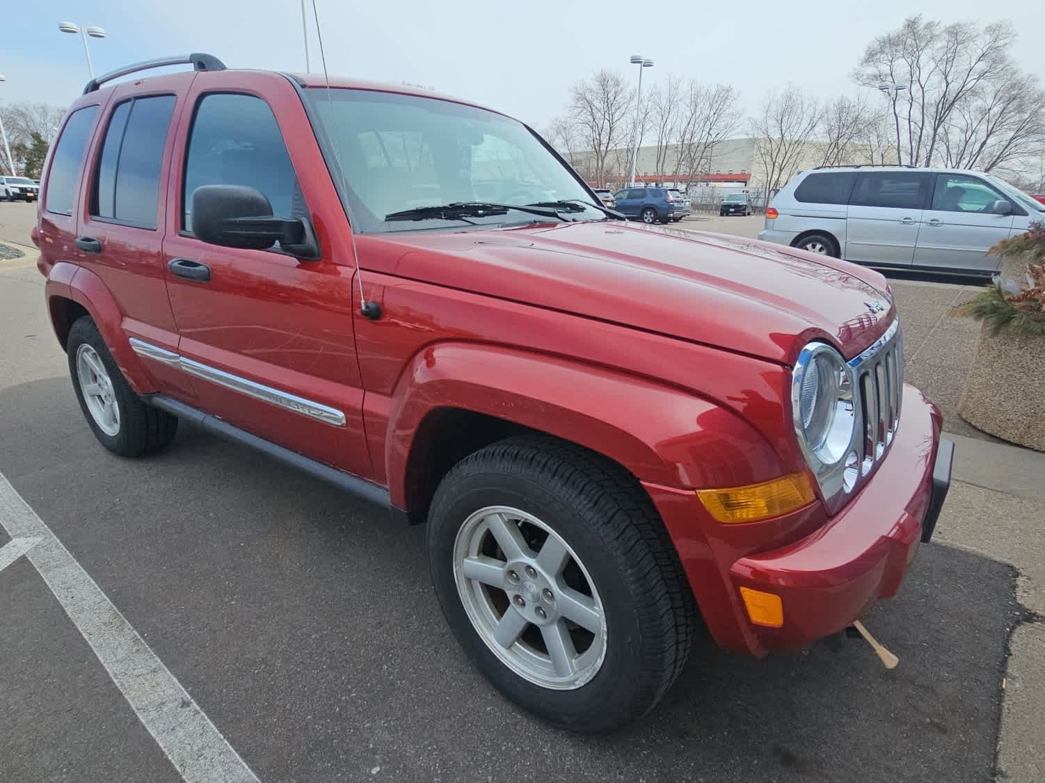 Used 2006 Jeep Liberty Limited with VIN 1J8GL58K56W114373 for sale in Hopkins, MN