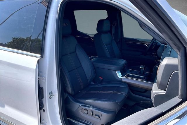 Used 2024 Beige Chevrolet High Country image 7