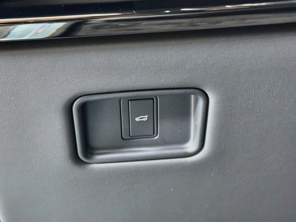 New 2027 Santorini Black Land Rover Dynamic SE P400 image 10