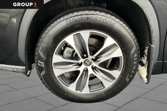 Certified Used 2021 MIDNIGHT BLACK METALLIC Toyota  image 11