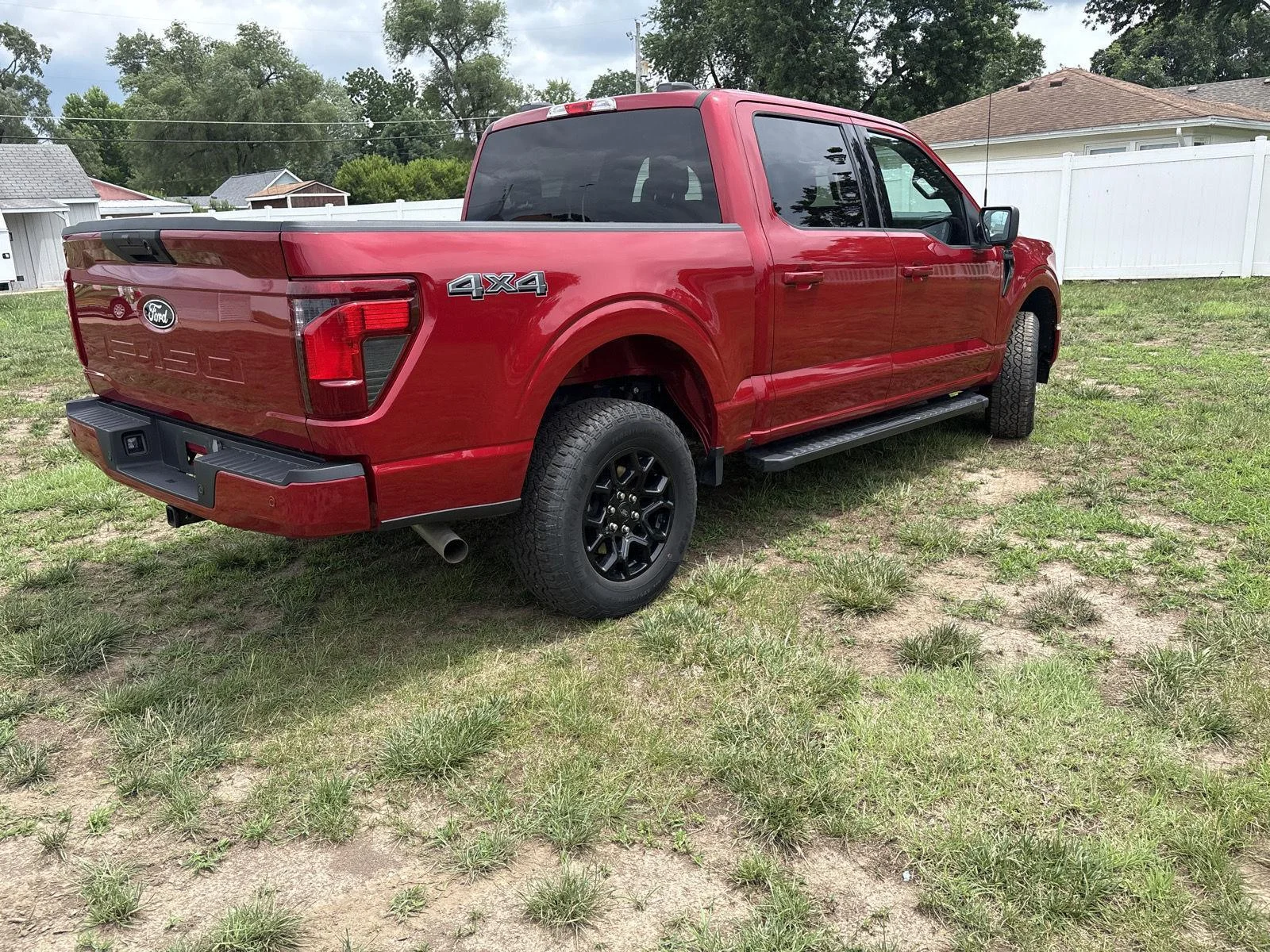 Used 2024 Rapid Red Metallic Tinted Clearcoat Ford XLT image 5