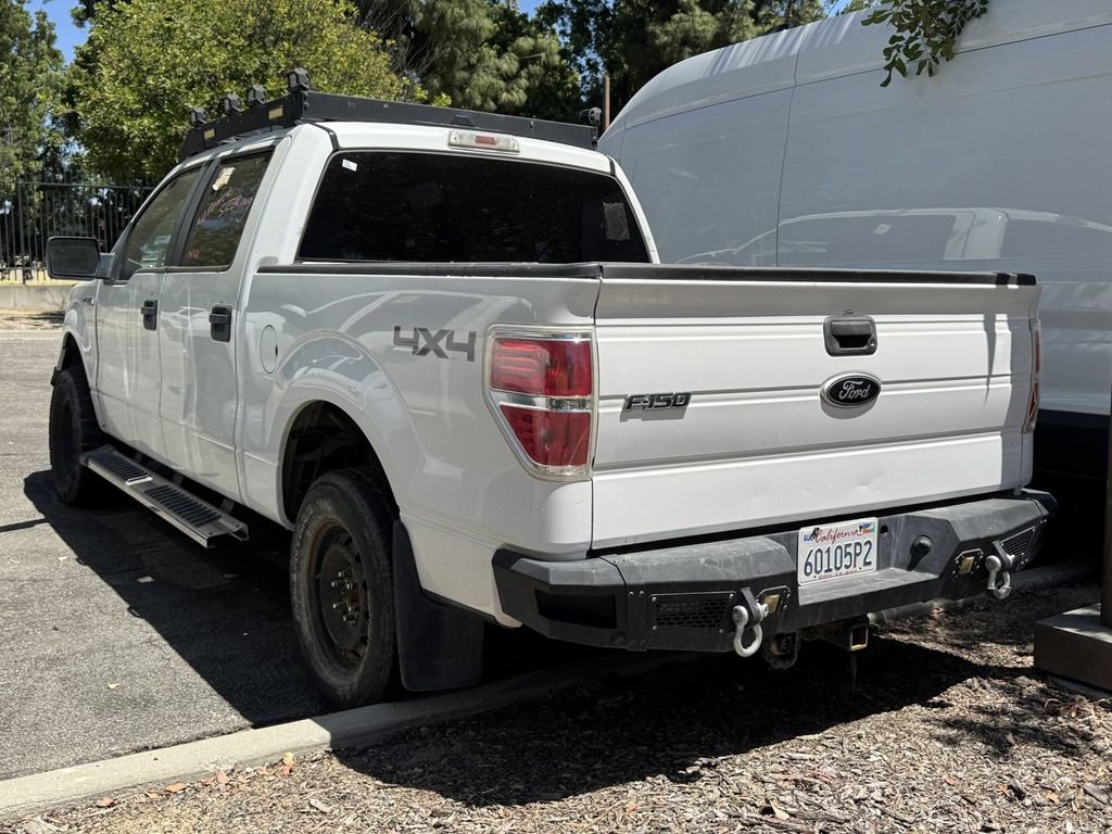 Used 2009 White Ford XL image 3