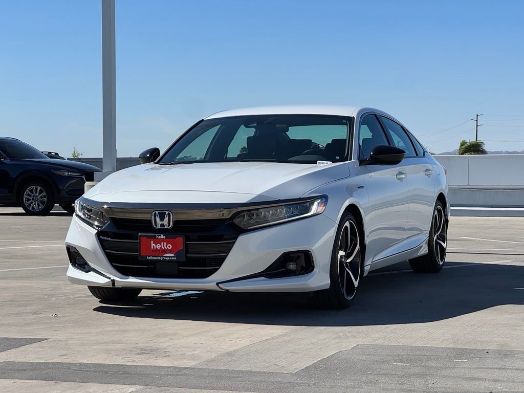 Used 2022 Platinum White Pearl Honda Sport image 3