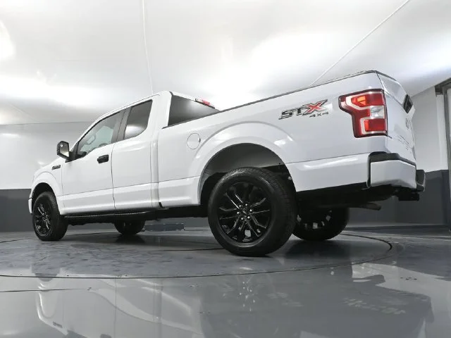 Used 2019 White Ford XL image 40