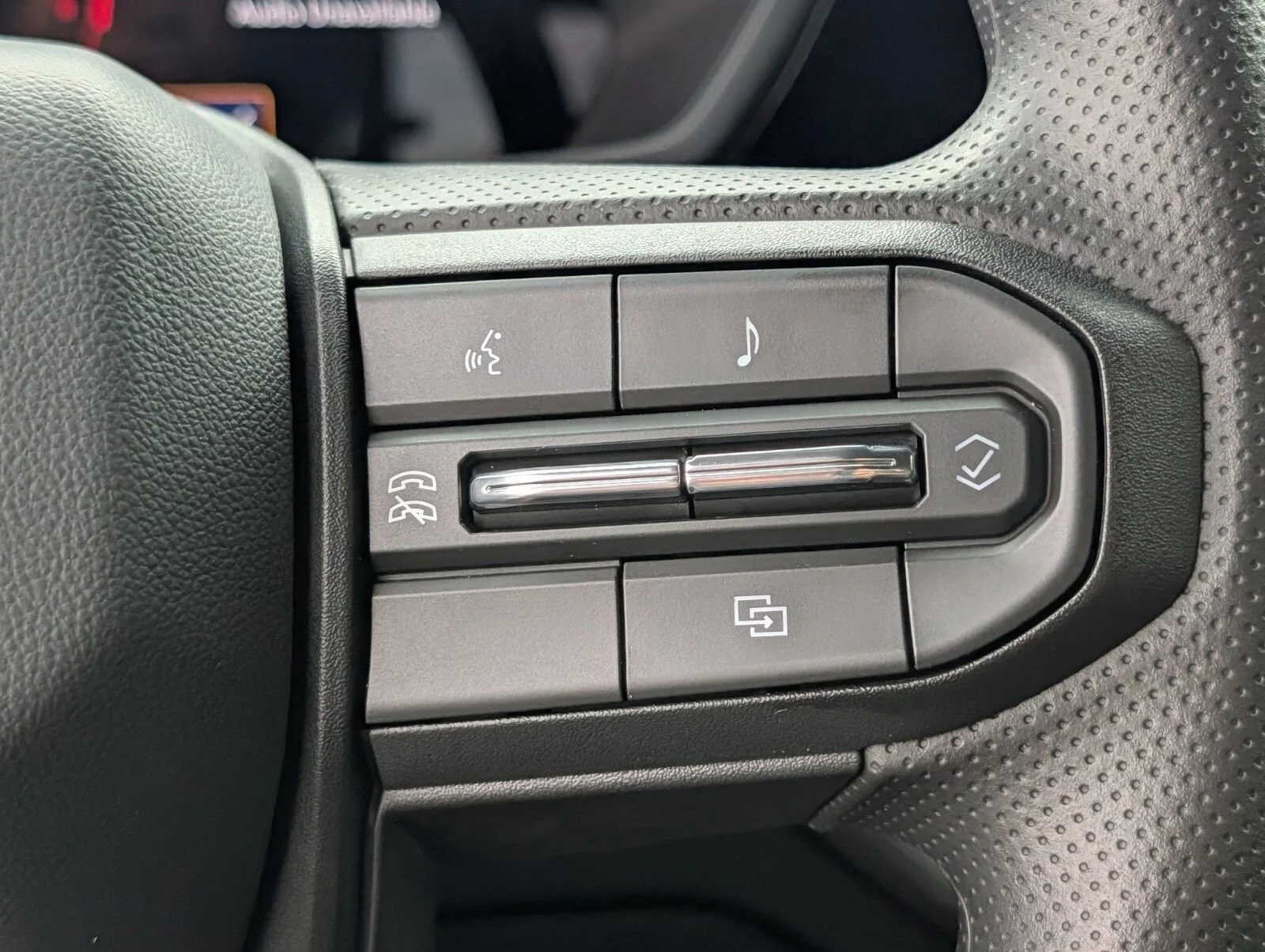 New 2026 Black Chevrolet Trail Boss image 31