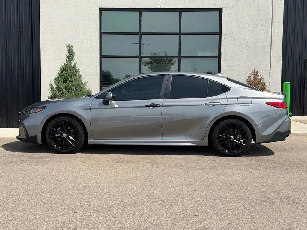 Used 2026  Toyota SE image 2