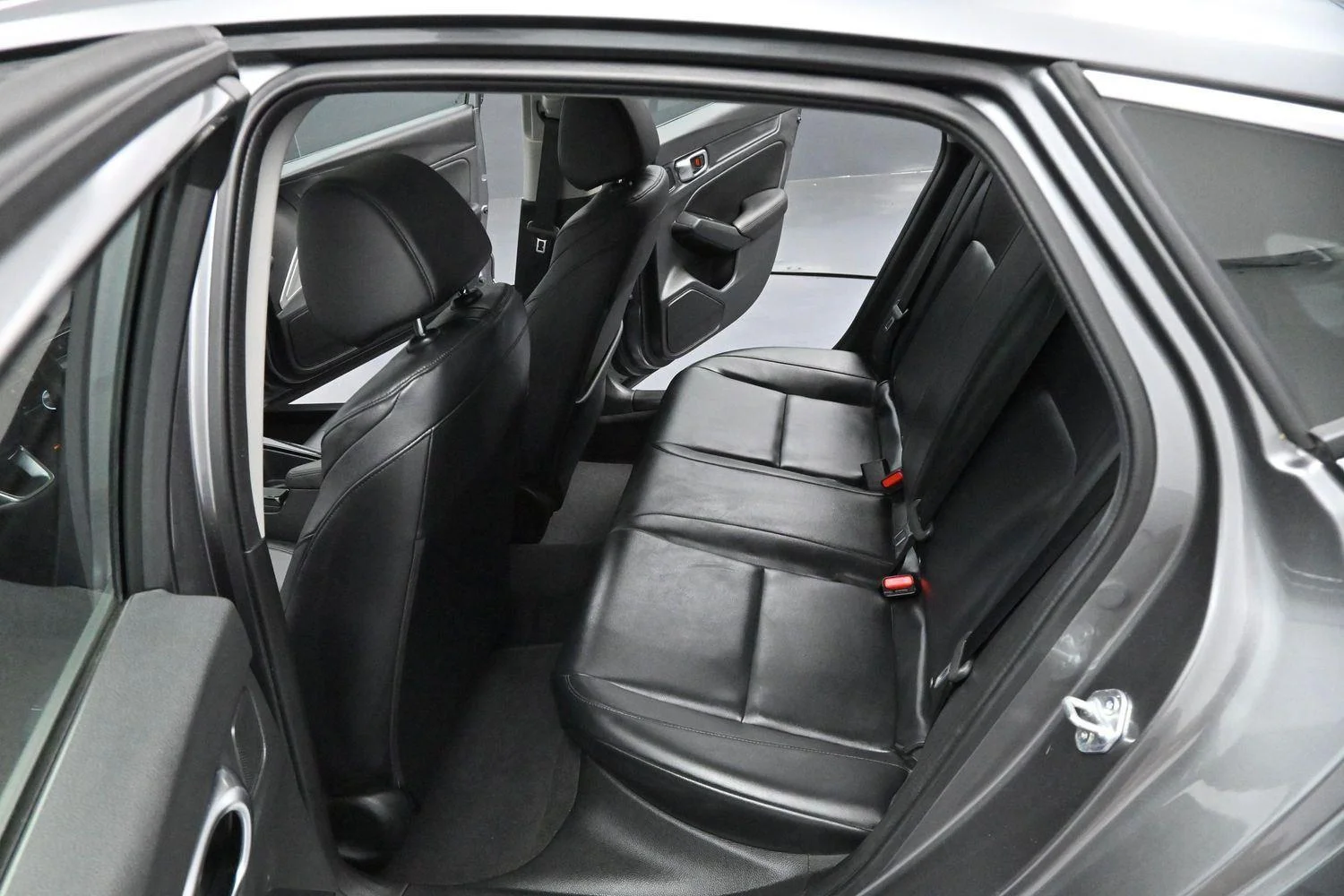 Used 2023 Liquid Carbon Metallic Acura Base image 27